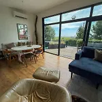 Beachfront With Sea View For 6 Guests