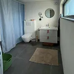 Vakantiehuis Beachfront With Sea View For 6 Guests *