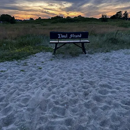 Beachfront With Sea View For 6 Guests Semesterbostad Haderslev